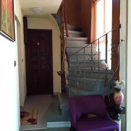 Homestay Voila *